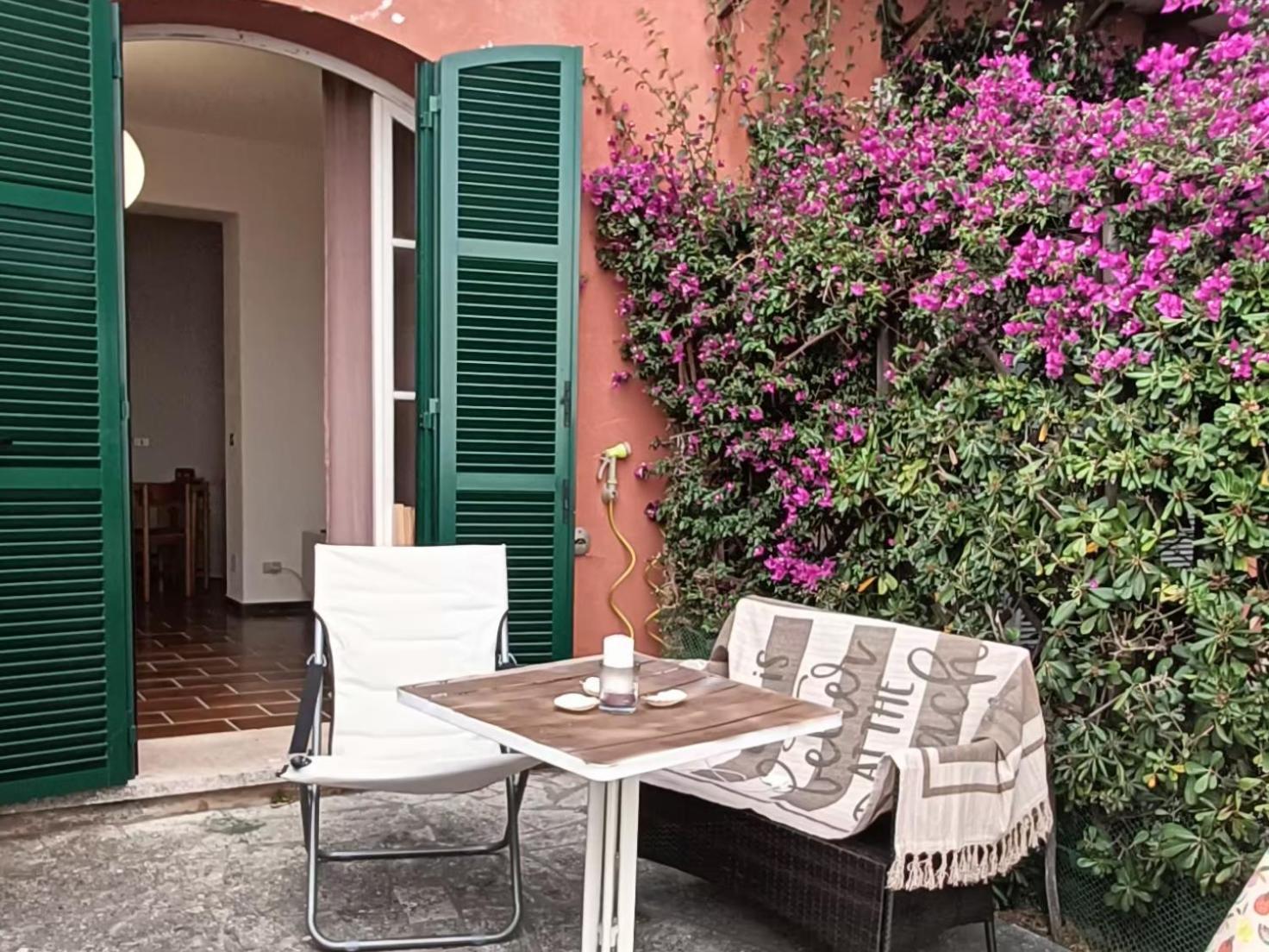 Ferienwohnung La Cita Ca - Vista Mare Finale Ligure Exterior foto
